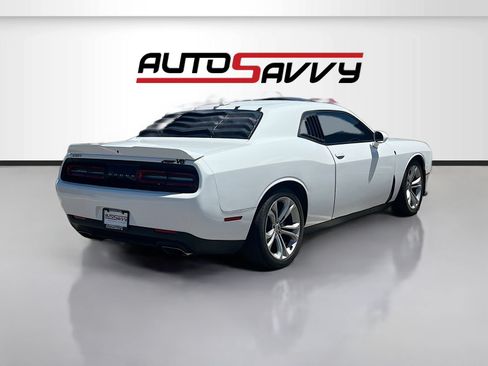 Used 2022 Dodge Challenger R/T RWD image 7