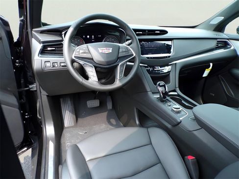 New 2025 Cadillac XT5 Premium Luxury w/ Technology Package image 10