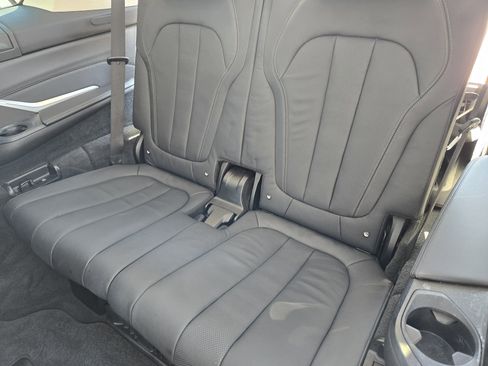 Used 2020 BMW X7 xDrive40i w/ Premium Package image 38