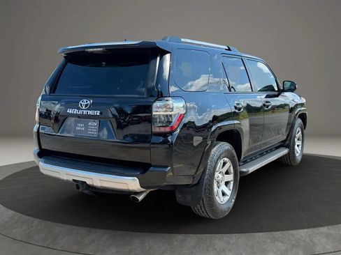Used 2014 Toyota 4Runner Trail AWD/4WD image 4