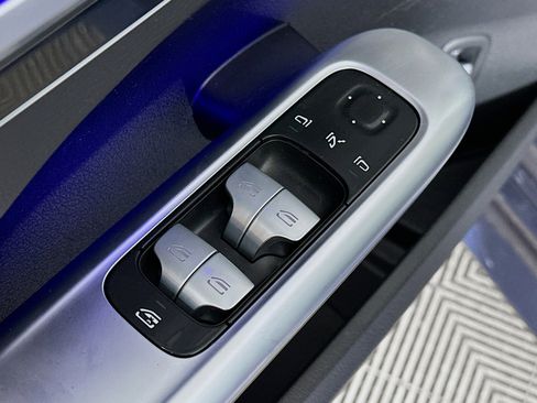 Used 2024 Mercedes-Benz C 300 4MATIC Sedan image 18