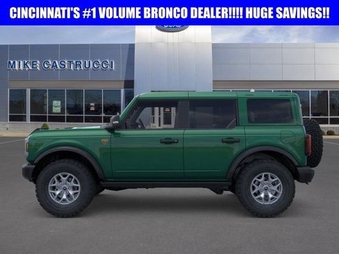 New 2025 Ford Bronco Badlands AWD/4WD image 3