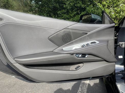 Used 2024 Chevrolet Corvette Stingray Convertible w/ Z51 Performance Package image 16