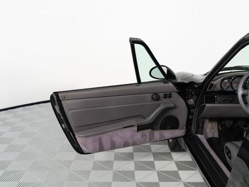 Used 1996 Porsche 911 Targa RWD image 27