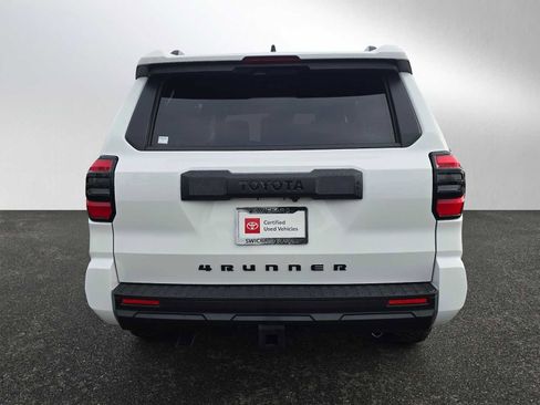 Certified 2025 Toyota 4Runner SR5 image 4