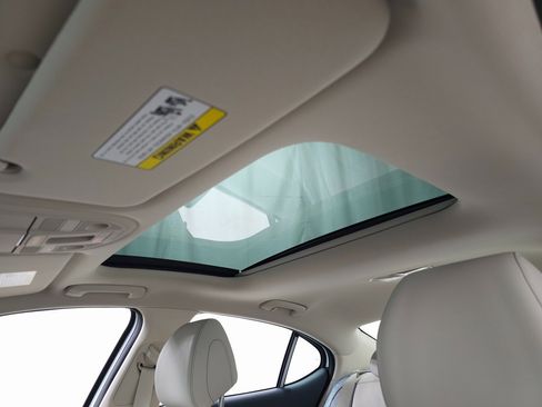 New 2026 Genesis G70 2.5T Prestige image 14