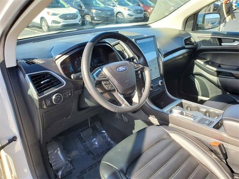Certified 2022 Ford Edge SEL w/ Convenience Package image 11