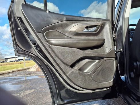 Certified 2023 GMC Terrain SLE image 25
