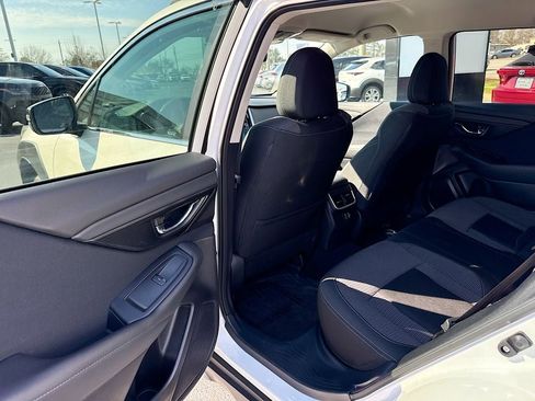 Used 2023 Subaru Outback Premium image 38