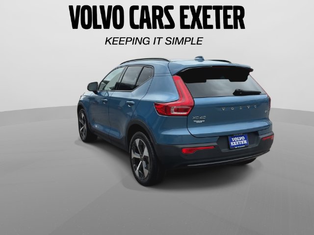 Certified 2024 Volvo XC40 B5 Core AWD/4WD image 8