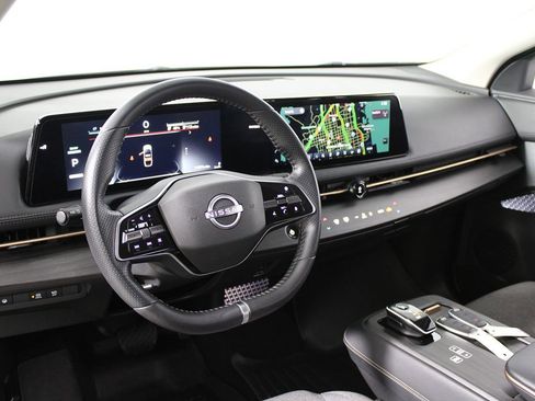 Used 2024 Nissan Ariya FWD image 27