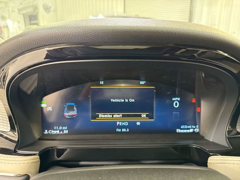 New 2026 Lincoln Corsair Premiere image 16