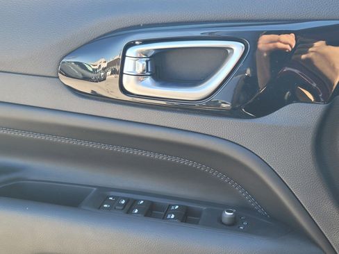 New 2026 Jeep Compass Latitude image 26