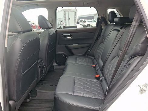 Certified 2023 Nissan Rogue Platinum w/ Platinum Premium Package image 10