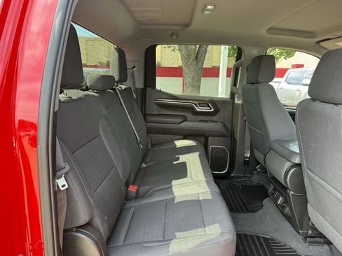 Used 2022 Chevrolet Silverado 1500 LT w/ Z71 Off-Road Package AWD/4WD image 31