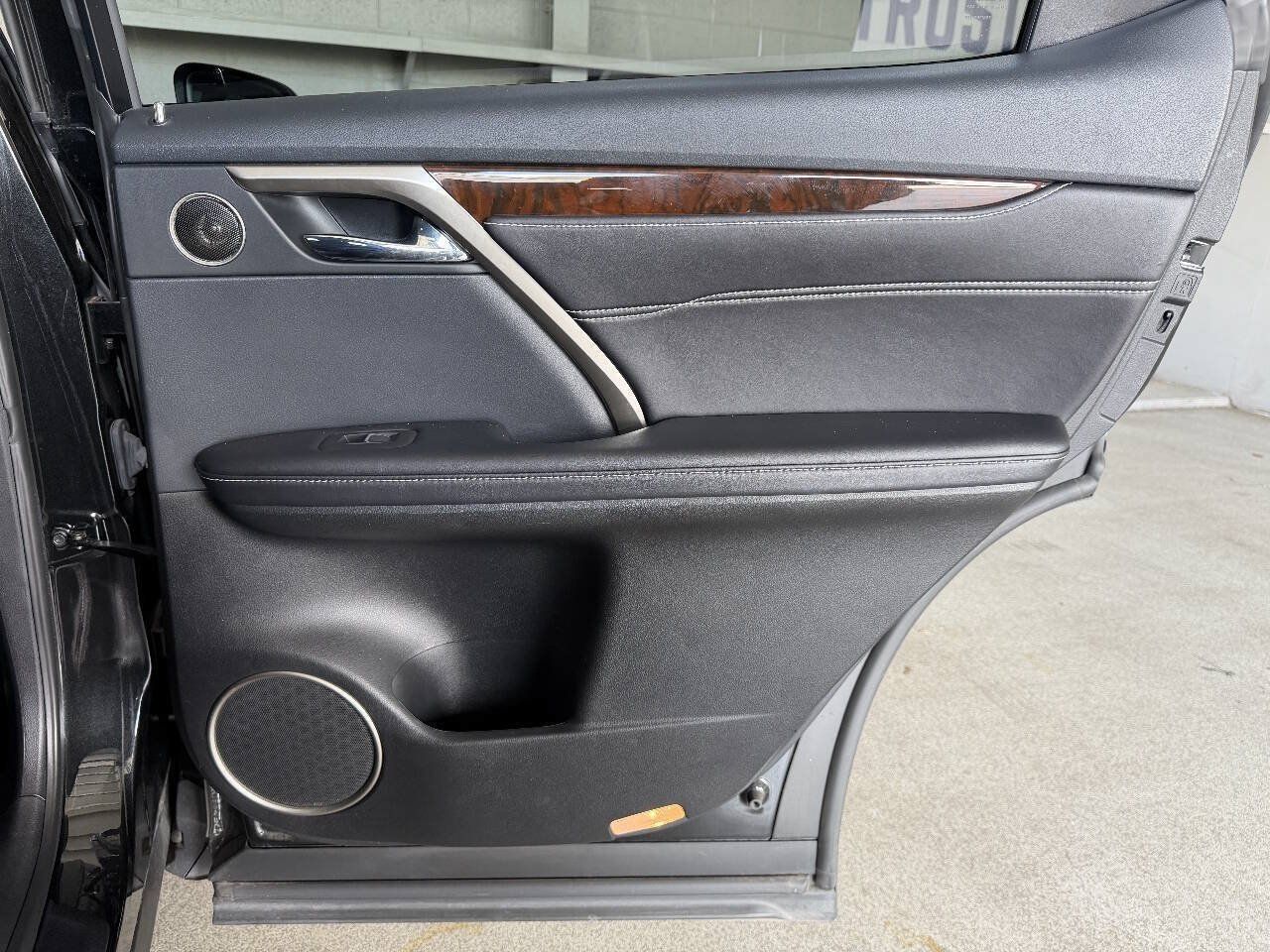Used 2018 Lexus RX 450h AWD w/ Premium Package image 16