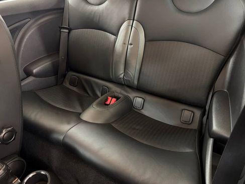 Used 2013 MINI Cooper Hardtop image 4