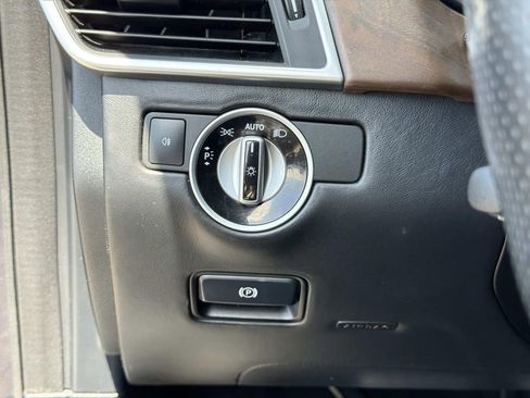 Used 2015 Mercedes-Benz GL 63 AMG 4MATIC image 21