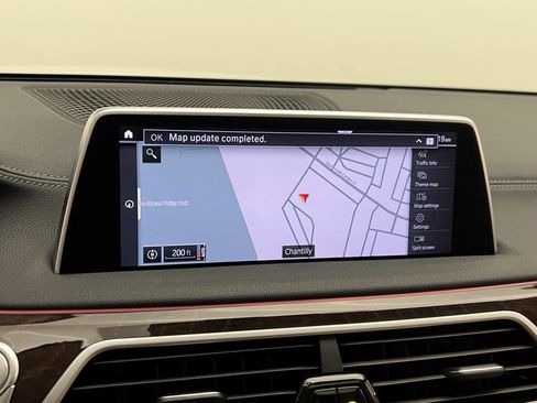 Used 2022 BMW 740i image 39