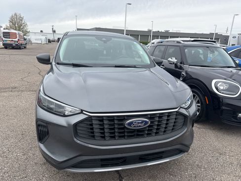Used 2024 Ford Escape Active AWD/4WD image 4