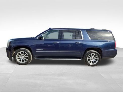 Used 2019 GMC Yukon XL Denali AWD/4WD image 9