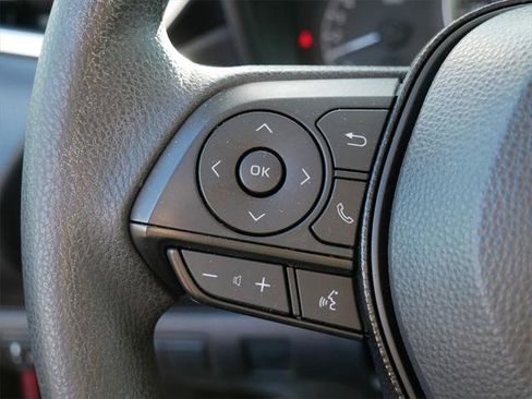 Certified 2020 Toyota Corolla LE image 27