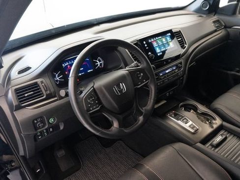 Certified 2022 Honda Passport TrailSport image 3