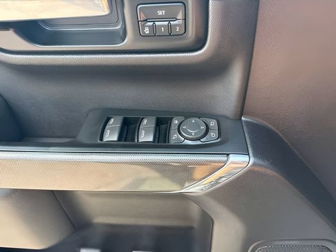 Used 2022 GMC Sierra 1500 AT4 w/ AT4 Carbonpro Edition AWD/4WD image 32