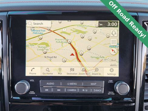 Used 2024 Nissan Titan PRO-4X w/ Pro-4x Convenience Package image 18