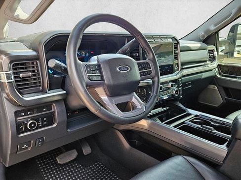 Used 2024 Ford F250 Lariat w/ Lariat Ultimate Package AWD/4WD image 8