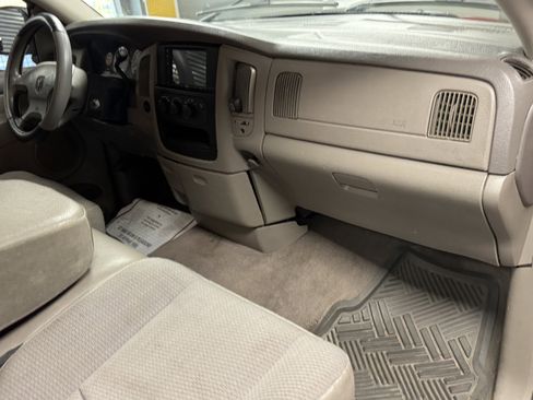 Used 2003 Dodge Ram 1500 Truck ST image 11