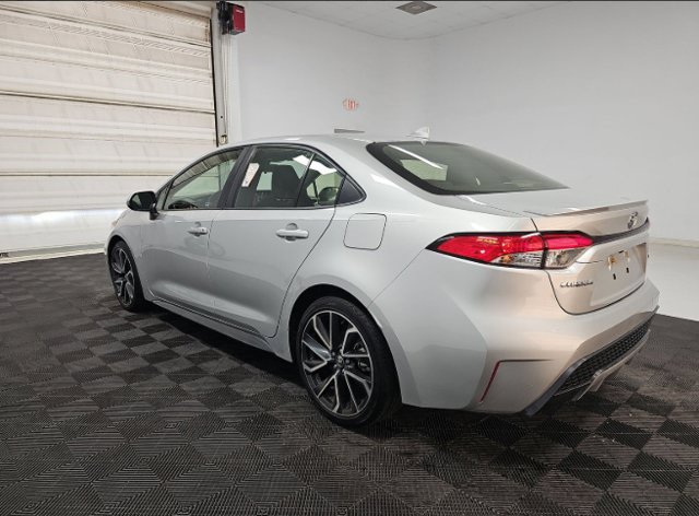 Used 2020 Toyota Corolla SE FWD image 4