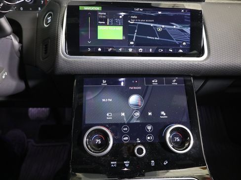 Used 2018 Land Rover Range Rover Velar S image 18