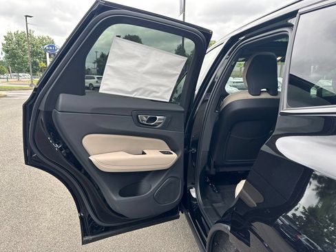 New 2026 Volvo XC60 B5 Plus w/ Protection Package Premier AWD/4WD image 15