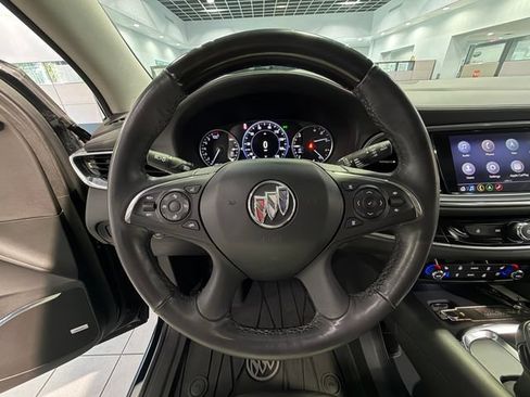 Used 2021 Buick Enclave Avenir w/ Avenir Technology Package FWD image 17