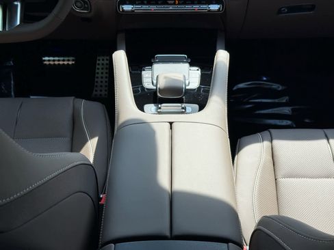 New 2025 Mercedes-Benz GLS 580 4MATIC image 13