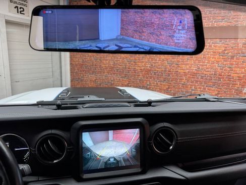 Used 2022 Jeep Wrangler Unlimited Sahara w/ Cold Weather Group image 20