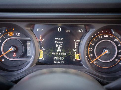 Used 2024 Jeep Wrangler Unlimited Rubicon 392 image 20