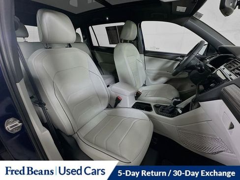 Used 2022 Volkswagen Tiguan SEL R-Line AWD/4WD image 32