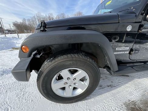 Used 2013 Jeep Wrangler Sport image 31
