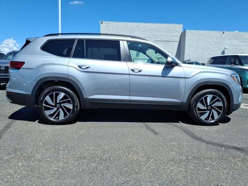 New 2026 Volkswagen Atlas SE image 8