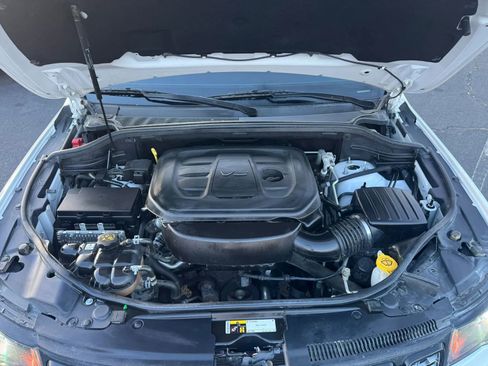 Used 2019 Jeep Grand Cherokee Altitude image 15