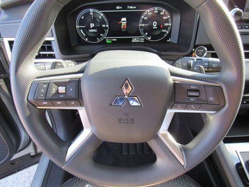 New 2025 Mitsubishi Outlander ES AWD/4WD image 26