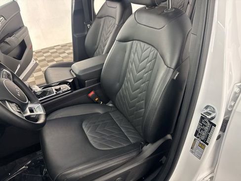 Certified 2025 Kia Sportage X-Pro image 19