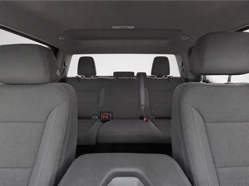Used 2025 Chevrolet Silverado 1500 LT RWD image 12