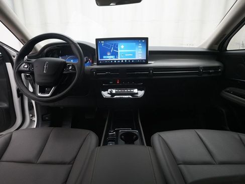 Used 2023 Lincoln Corsair AWD w/ Equipment Group 101A image 6