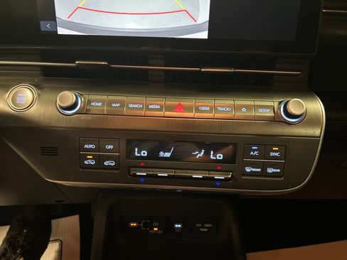Used 2024 Hyundai Kona SEL FWD image 17