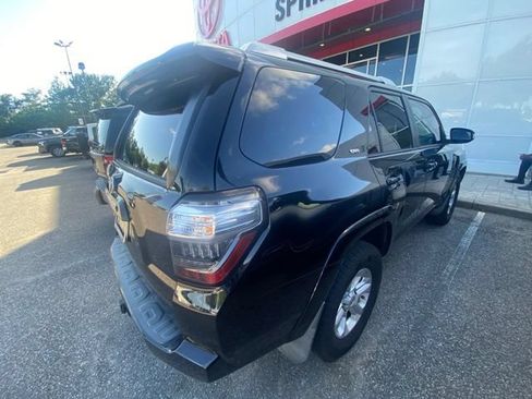 Used 2017 Toyota 4Runner SR5 Premium RWD image 9