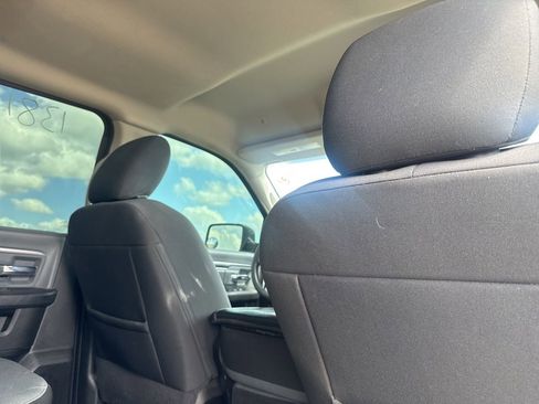 Used 2021 RAM 1500 Classic SLT image 34