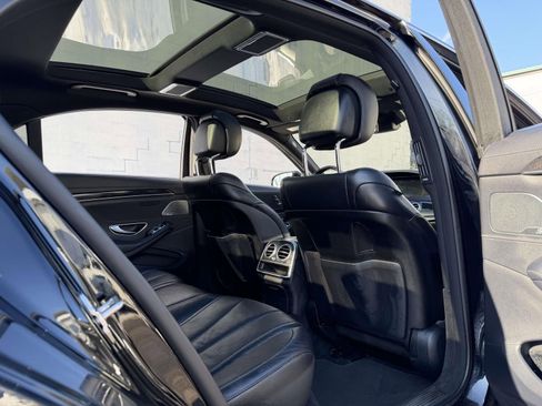 Used 2020 Mercedes-Benz S 450 4MATIC Sedan w/ Premium Package image 17